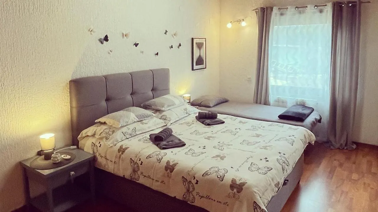 פורץ Lux Apartment Barbara 0*,